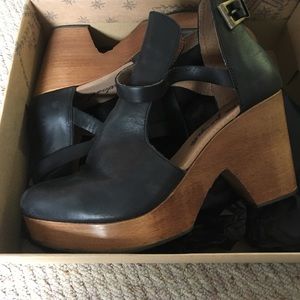 Free People Cedar Clog